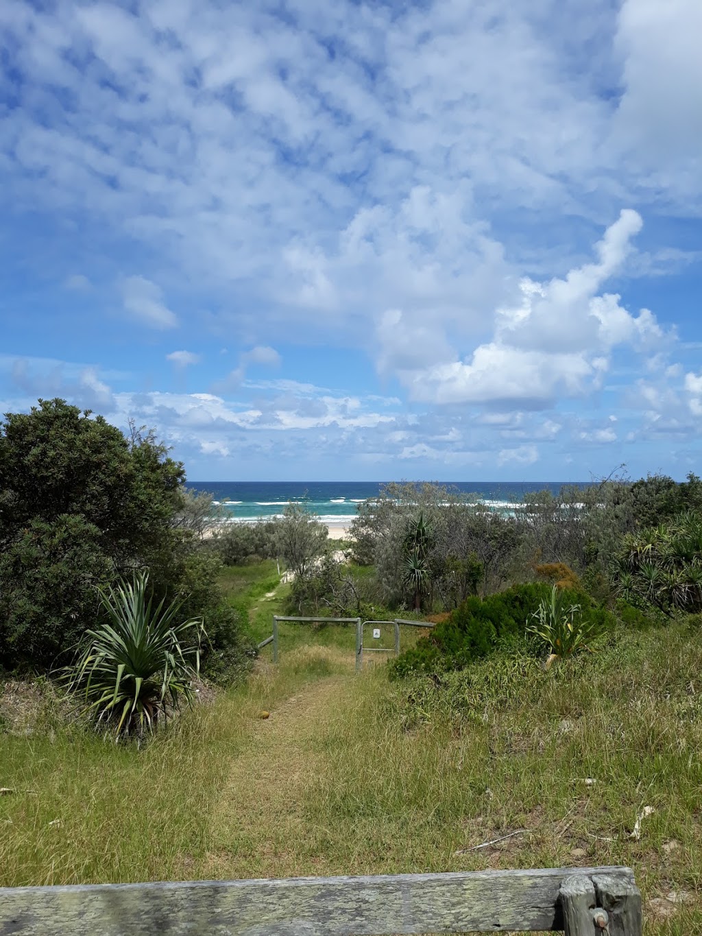 Fraser Island Holiday Lodges | lodging | Talinga, Esplanade, Eurong QLD 4581, Australia | 0741279188 OR +61 7 4127 9188