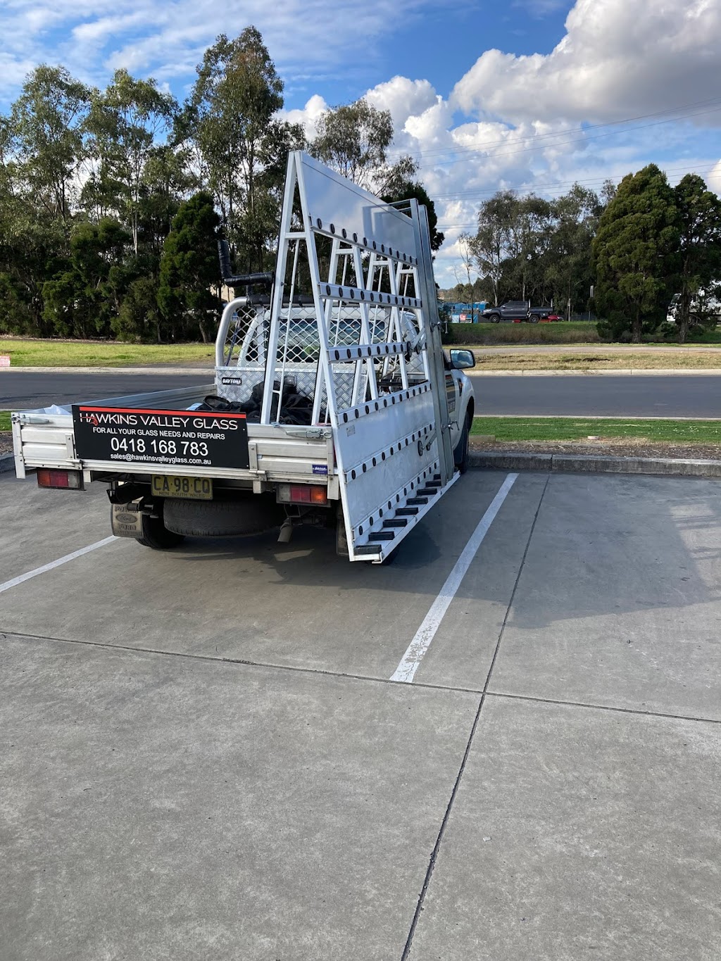 Hawkins Valley Glass | 66a Kurrajong Rd, Kurrajong NSW 2758, Australia | Phone: 0418 168 783
