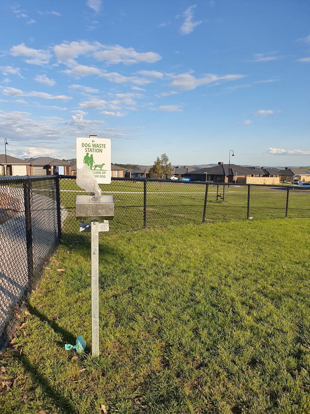 Springridge Dog Park | Boronia Ave, Wallan VIC 3756, Australia