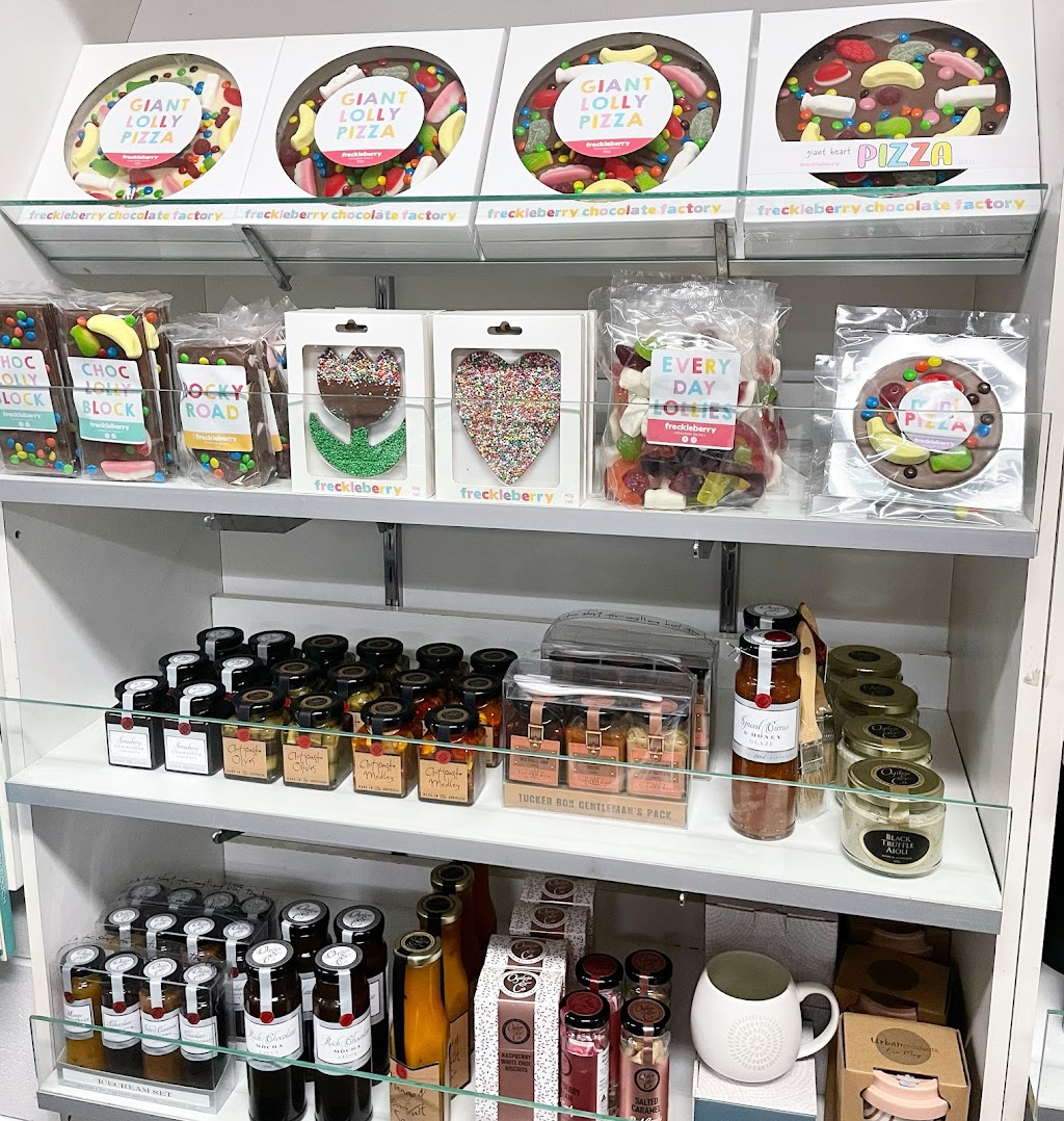 Coastal News and Gifts | Shop 1/4-8 Valroy St, Hay Point QLD 4740, Australia | Phone: (07) 4956 3311