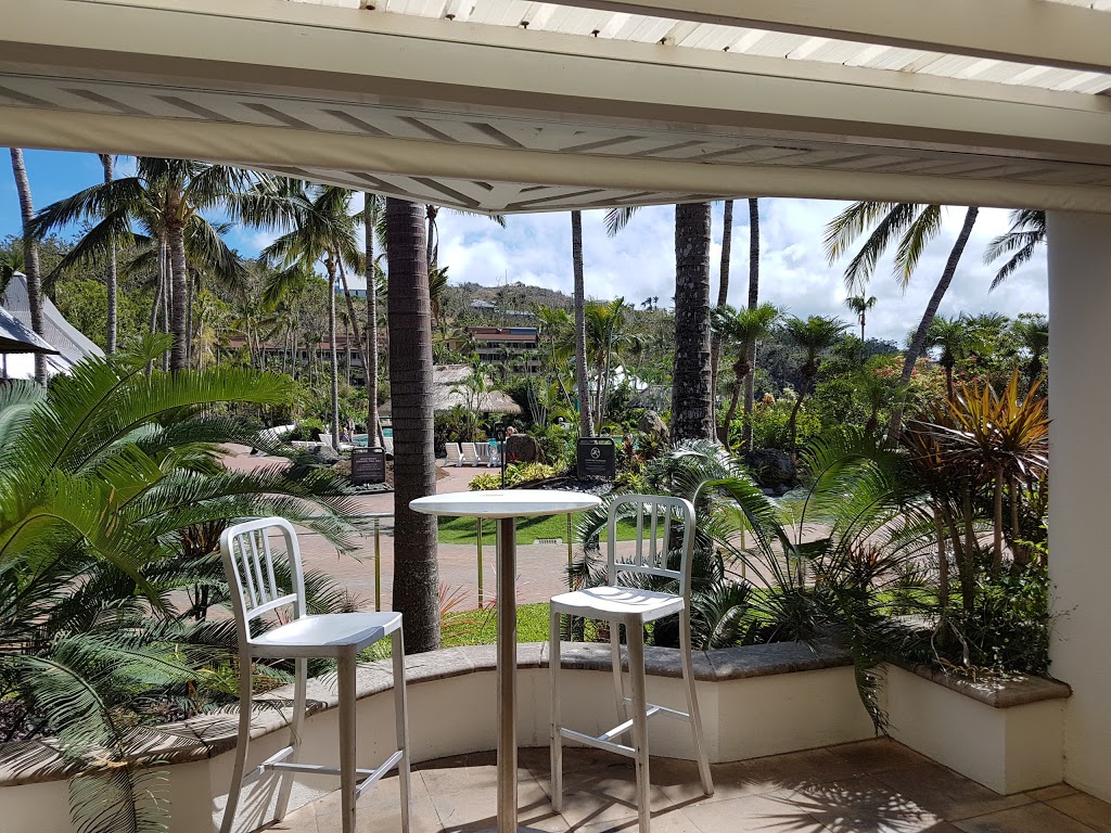 Verandah Bar | Resort Dr, Whitsundays QLD 4803, Australia | Phone: (07) 4946 9999