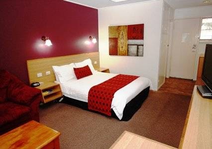 Comfort Inn Silver Birch | lodging | 96 Jubilee Hwy E, Mount Gambier SA 5290, Australia | 0877254100 OR +61 8 7725 4100