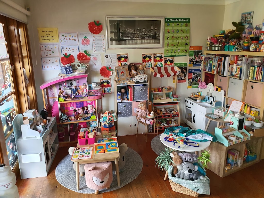 Little Dingos Family Day Care | 20 Koloona Dr, Emu Plains NSW 2750, Australia | Phone: 0450 929 175
