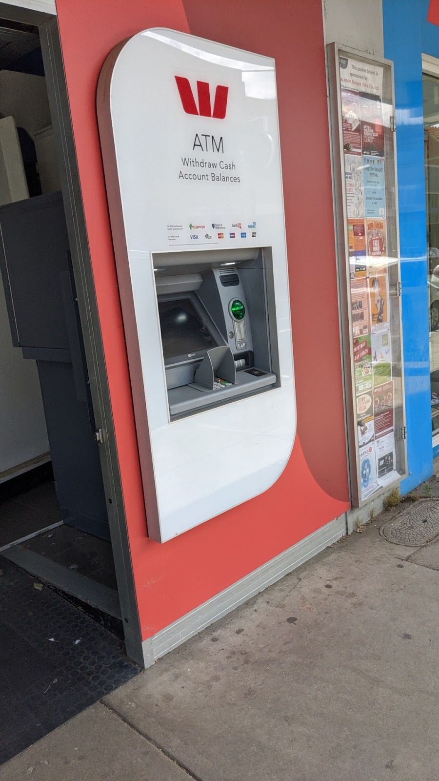 Precinct ATM Kyneton | 96 C793, Kyneton VIC 3444, Australia | Phone: 13 28 67
