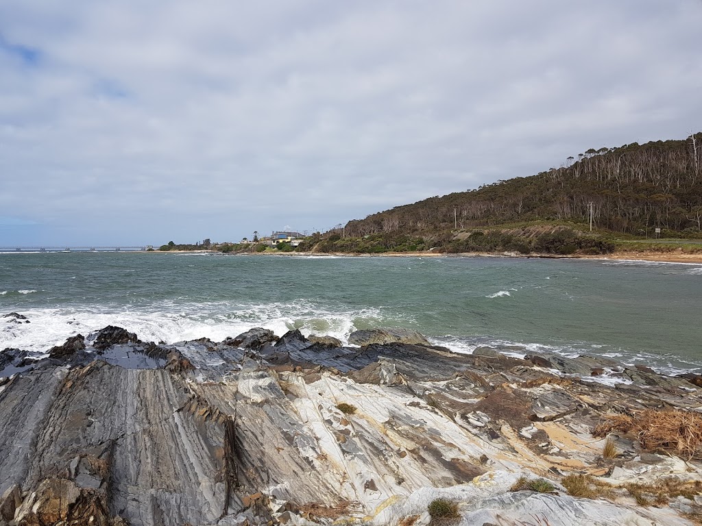 Brickmakers Beach Rest Area | park | 20290 Bass Hwy, Cowrie Point TAS 7321, Australia