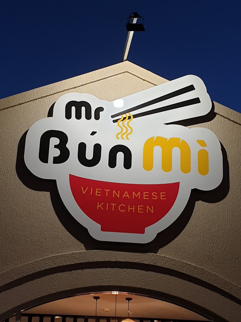 Mr Bun Mi | restaurant | 852 Fifteenth St, Mildura VIC 3500, Australia | 0350236666 OR +61 3 5023 6666