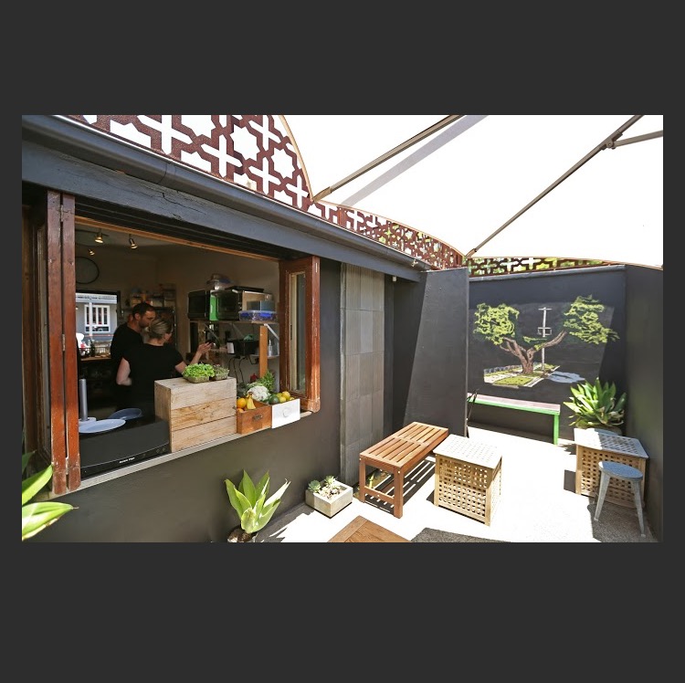 Core Espresso | cafe | 162 Darby St, Cooks Hill NSW 2300, Australia | 0240091352 OR +61 2 4009 1352