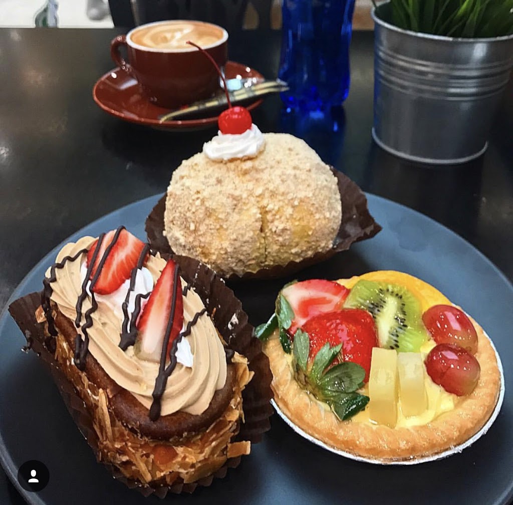 Pasticceria Caruso | cafe | 8/561-583 Polding St, Wetherill Park NSW 2164, Australia | 0296041703 OR +61 2 9604 1703