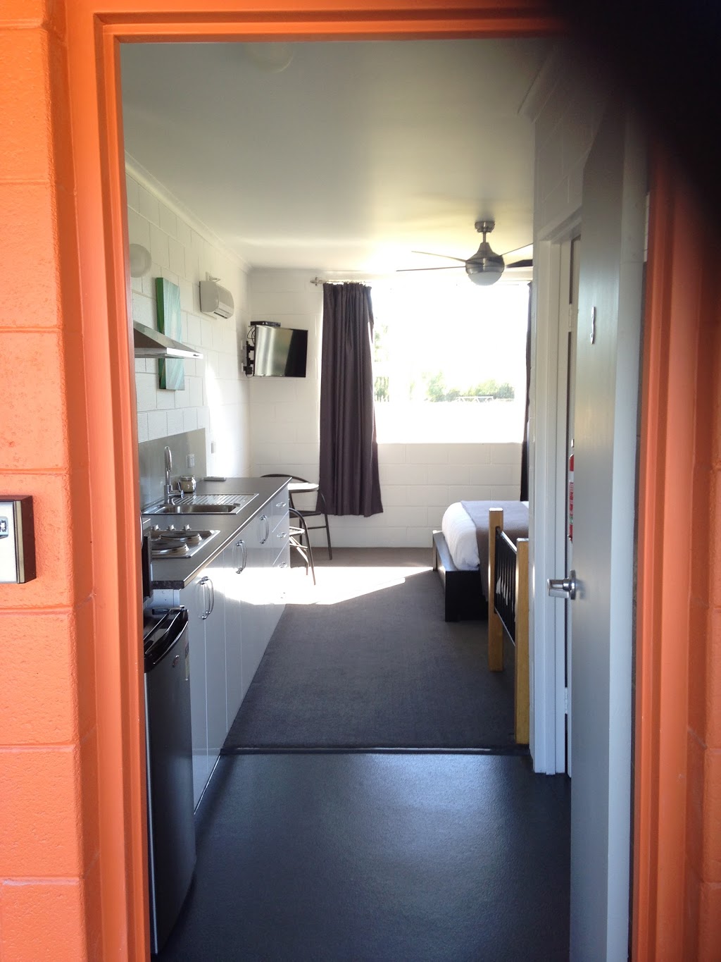 Dusk2Dawn Accommodation Lilydale Tasmania | lodging | 1985 Main Rd, Lilydale TAS 7268, Australia | 0418448057 OR +61 418 448 057