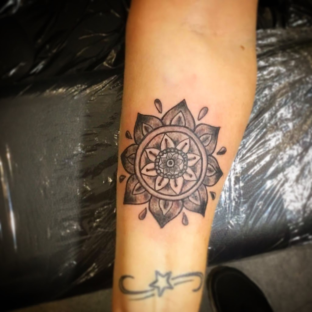 Dr Goodpains Tattoo Studio | 100 Manning St, Tuncurry NSW 2428, Australia | Phone: (02) 6554 6665