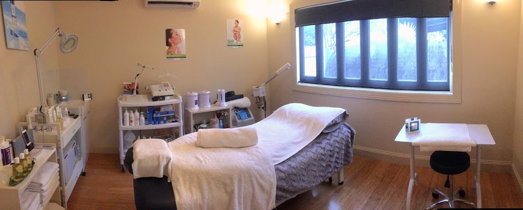 Refresh Day Spa & Remedial Clinic | hair care | 90 Garsed St, Bendigo VIC 3550, Australia | 0354425409 OR +61 3 5442 5409