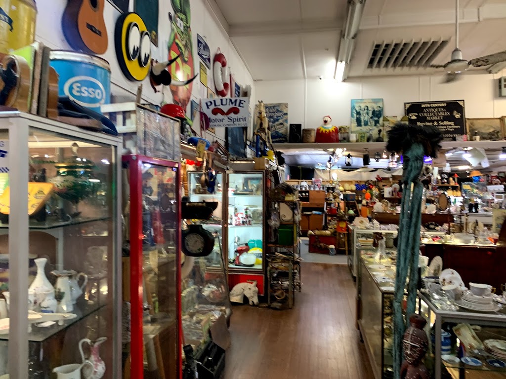 20th Century Antiques and Collectables | 33 McLean St, Coolangatta QLD 4225, Australia | Phone: (07) 5536 8848