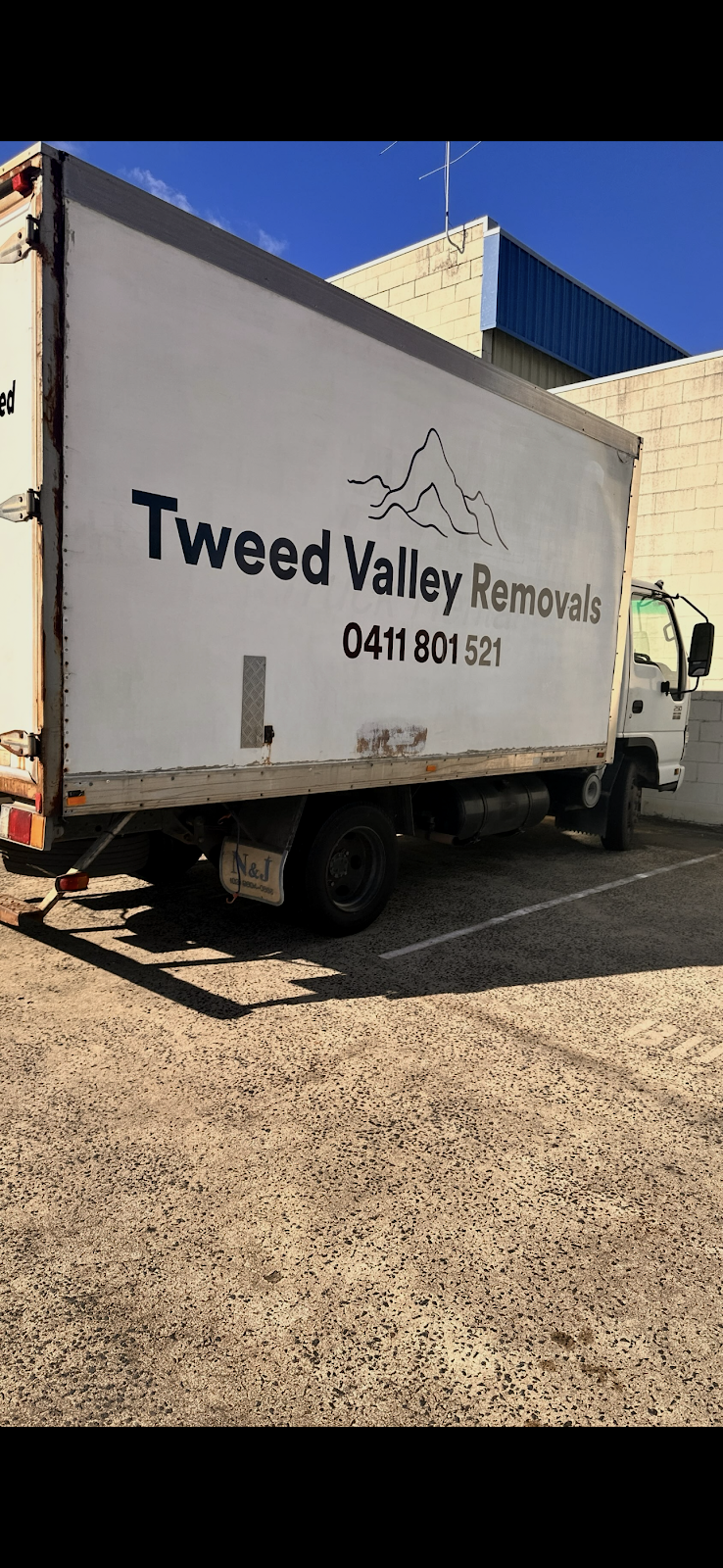 Tweed Valley Removals | 8870 Tweed Valley Way, Tumbulgum NSW 2490, Australia | Phone: 0411 801 521