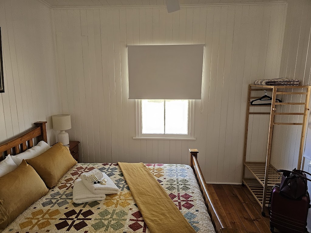 SamBrownCottage | 185 Brown Rd, Frazerview QLD 4309, Australia | Phone: 0413 057 006