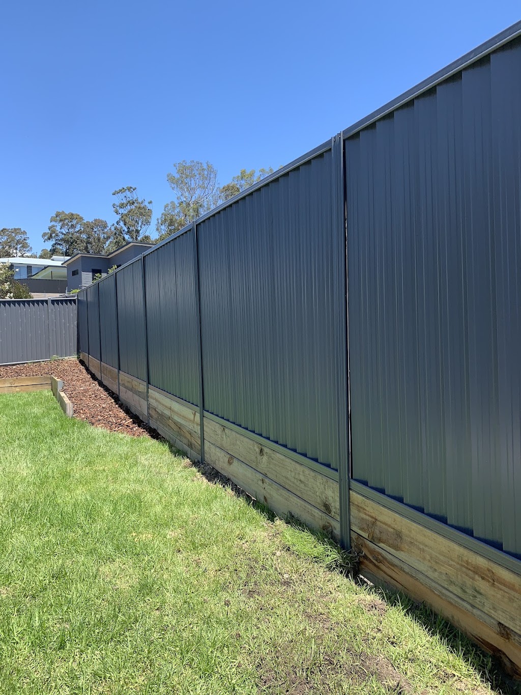 Tight Sites R Us | 8 Yarimup Pl, Moruya NSW 2537, Australia | Phone: 0412 493 496