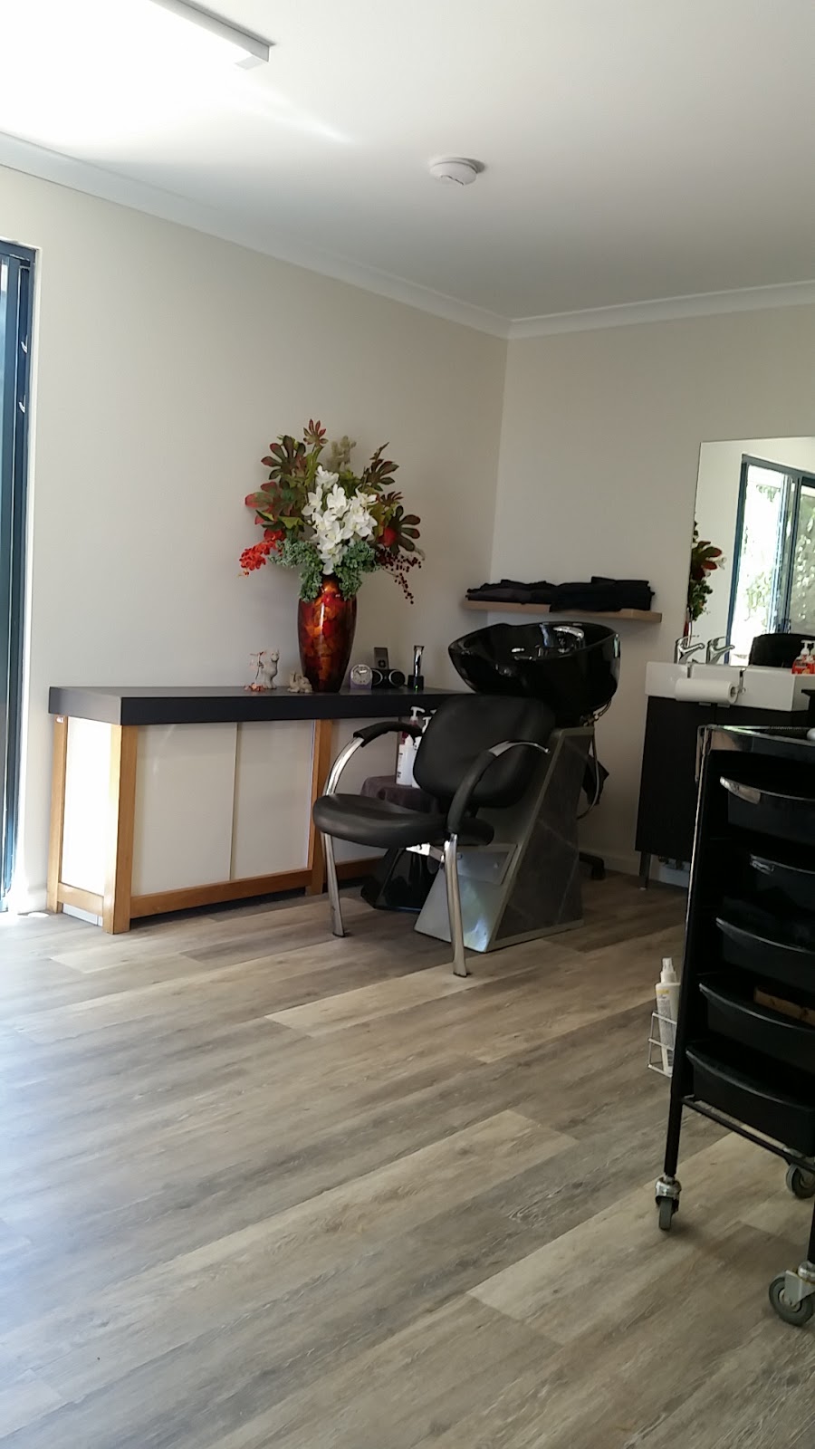 Sh... My Secret Salon | hair care | 8 Eucalypt Cl, Singleton WA 6175, Australia | 0405160456 OR +61 405 160 456
