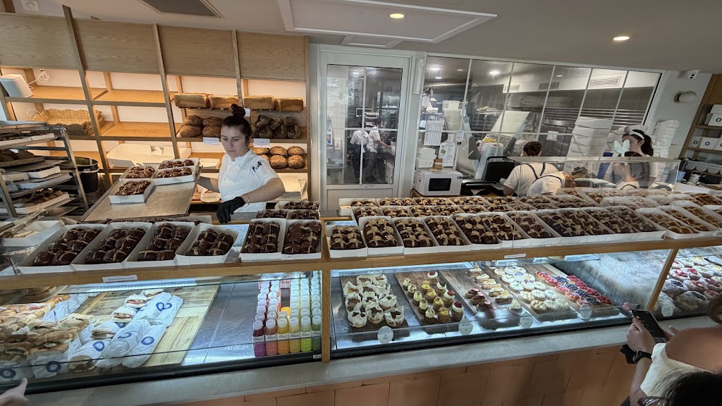 Darvella Patisserie | Shop 1/37 Oxford St, Bulimba QLD 4171, Australia | Phone: (07) 3902 0360