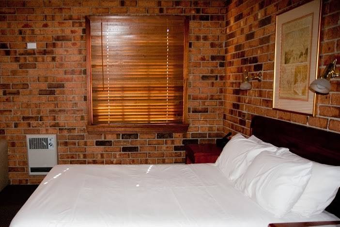The Carrington Inn | lodging | 21 Malbon St, Bungendore NSW 2621, Australia | 0262381044 OR +61 2 6238 1044