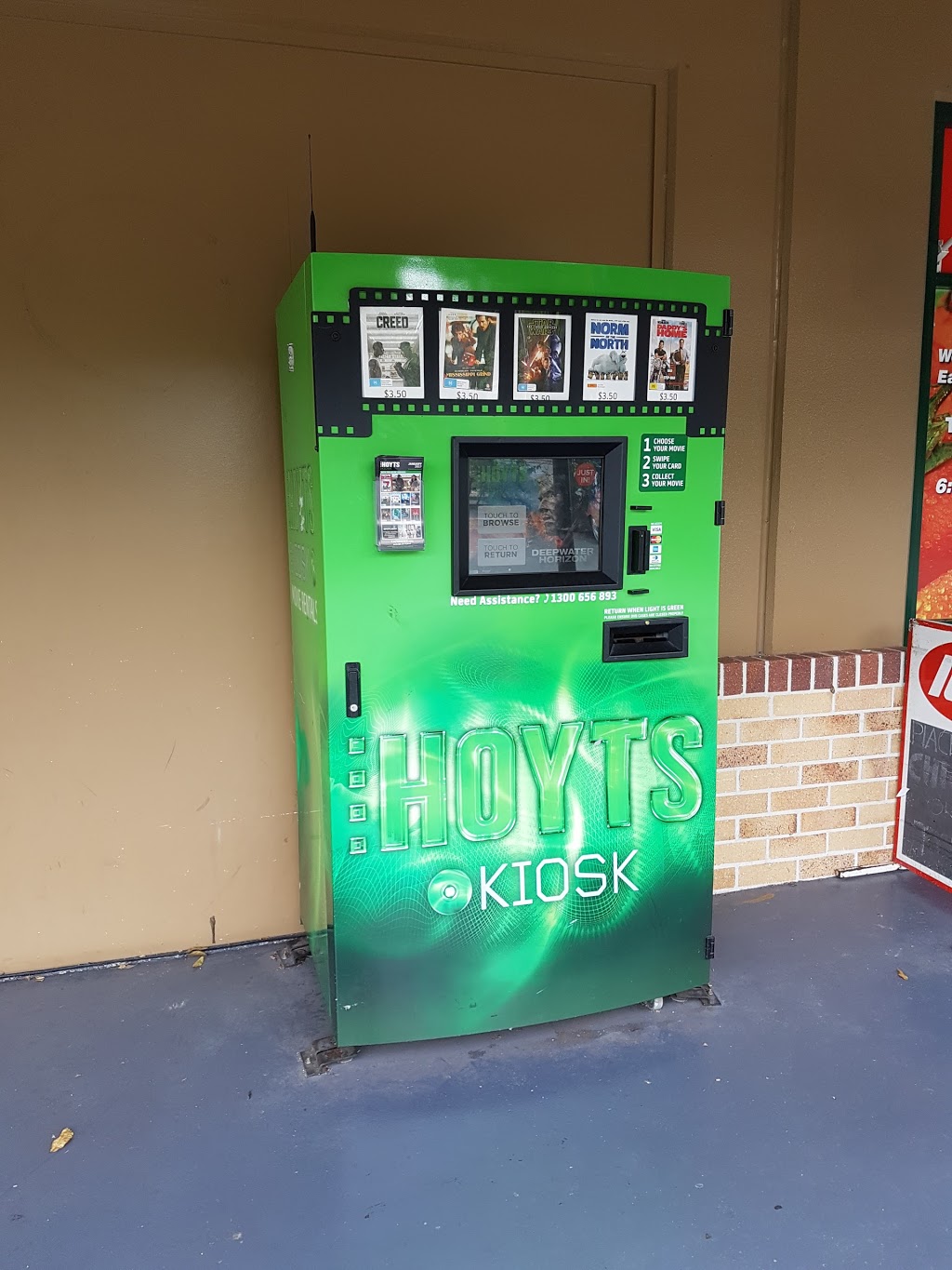 Hoyts Movie Rental | movie rental | 1 Queen Elizabeth Dr, Eatons Hill QLD 4037, Australia