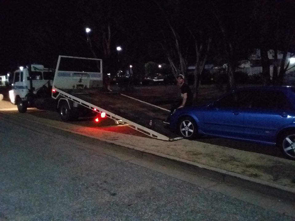 WAGGA TOWING | 39 Brucedale Dr, Brucedale NSW 2650, Australia | Phone: 0409 847 502