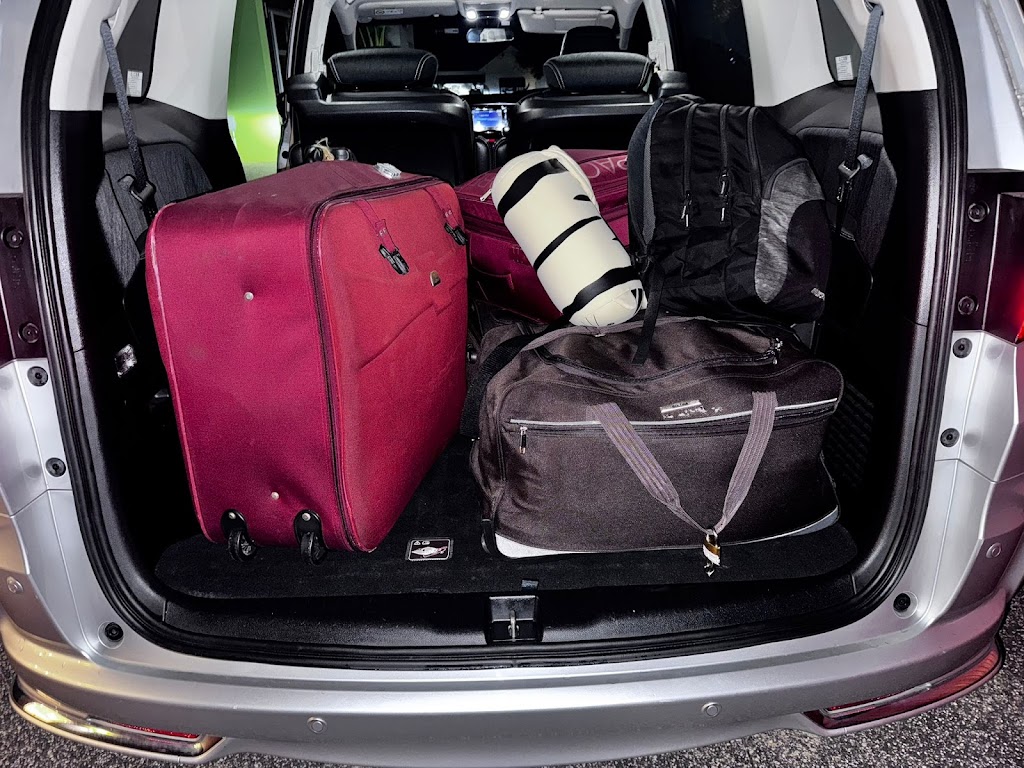 Local Taxi Geelong | Unit 1/16-18 Margaret St, Newtown VIC 3220, Australia | Phone: 0414 998 831