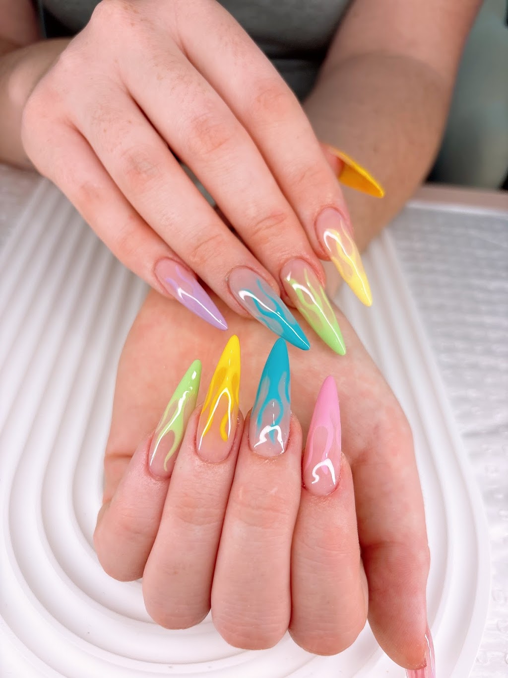 The Trend Nails and Beauty | 10 Trafalgar St, Highland Park QLD 4211, Australia | Phone: 0451 989 448