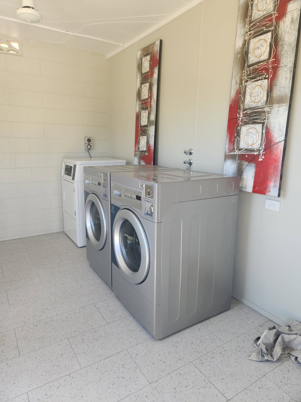 Inglewood caravan park QLD | 77 George St, Inglewood QLD 4387, Australia | Phone: 0493 441 669