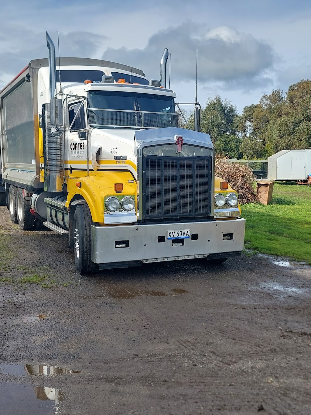 M&LCoates Transport P/L | 125 Camperdown-Lismore Rd, Camperdown VIC 3260, Australia | Phone: 0409 230 622