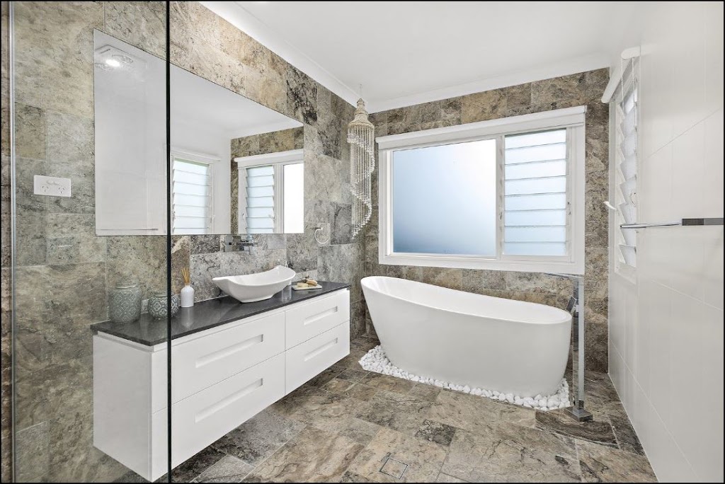 TK BUILT | 12 Sandpiper Dr, Scotts Head NSW 2447, Australia | Phone: 0428 760 808