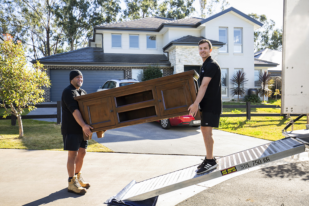 Adams & Rofe Removals & Storage | 4/7 Smeaton Grange Rd, Smeaton Grange NSW 2567, Australia | Phone: (02) 4607 2453