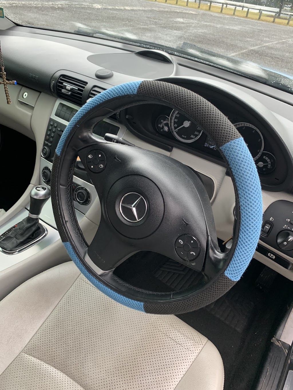 Gem Premium Hand Car Wash Tuggerah | Bryant Dr after, Lake Rd, Tuggerah NSW 2259, Australia | Phone: 0424 923 318