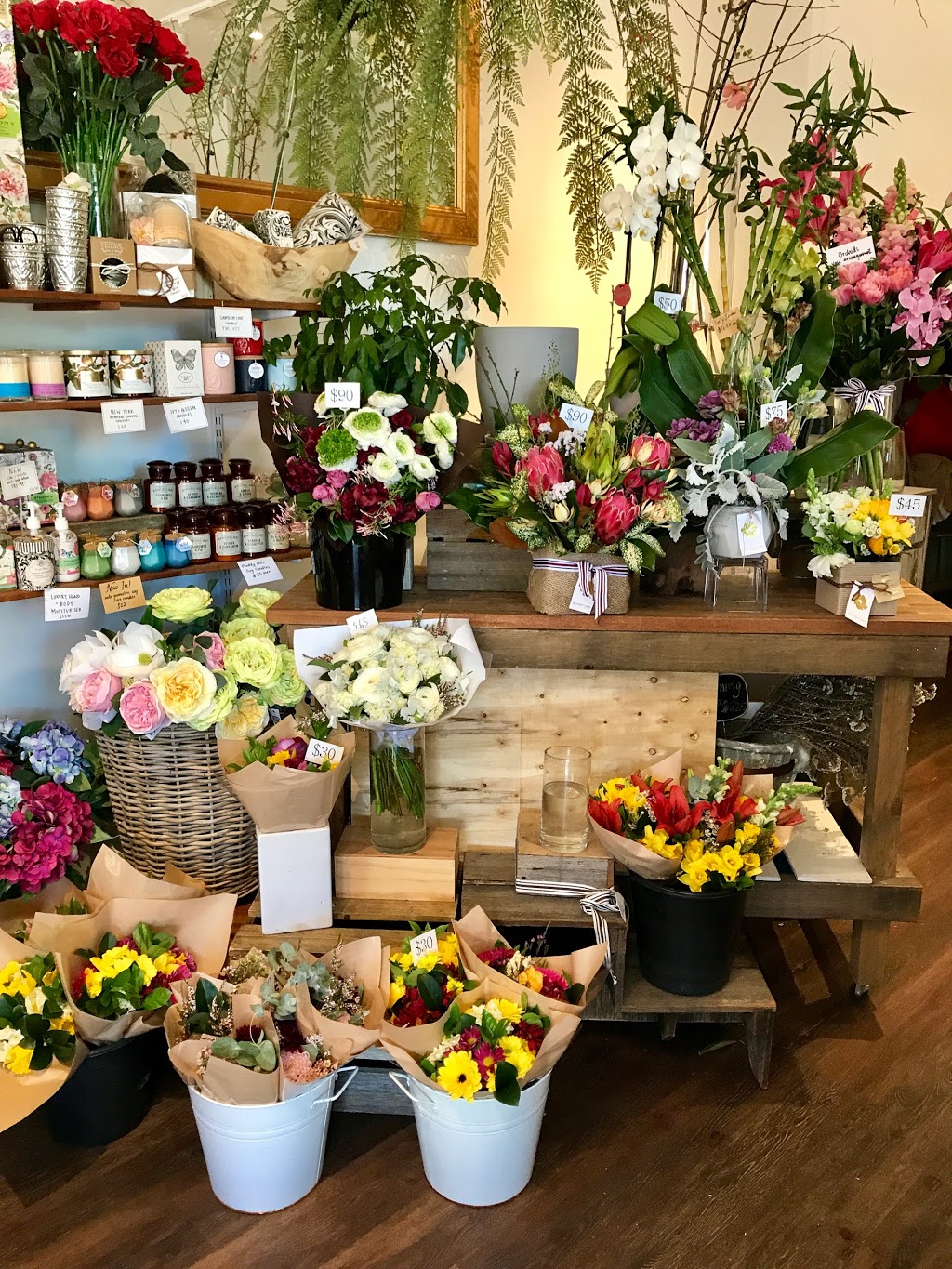 Oatley House of Flowers | florist | 3 Frederick St, Oatley NSW 2223, Australia | 0295794700 OR +61 2 9579 4700