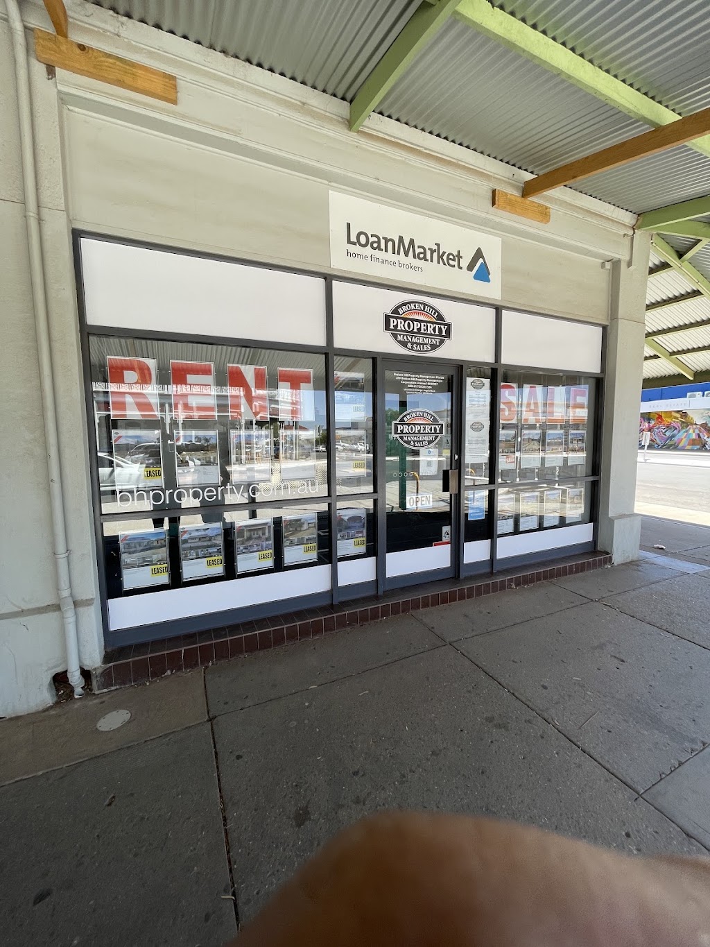 Broken Hill Property Management & Sales | 221 Oxide St, Broken Hill NSW 2880, Australia | Phone: (08) 8087 3700