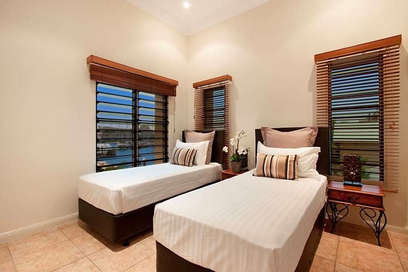 La Marina Waterfront Villa | real estate agency | 32 Tipperary Ct, Darwin City NT 0820, Australia | 0889218811 OR +61 8 8921 8811
