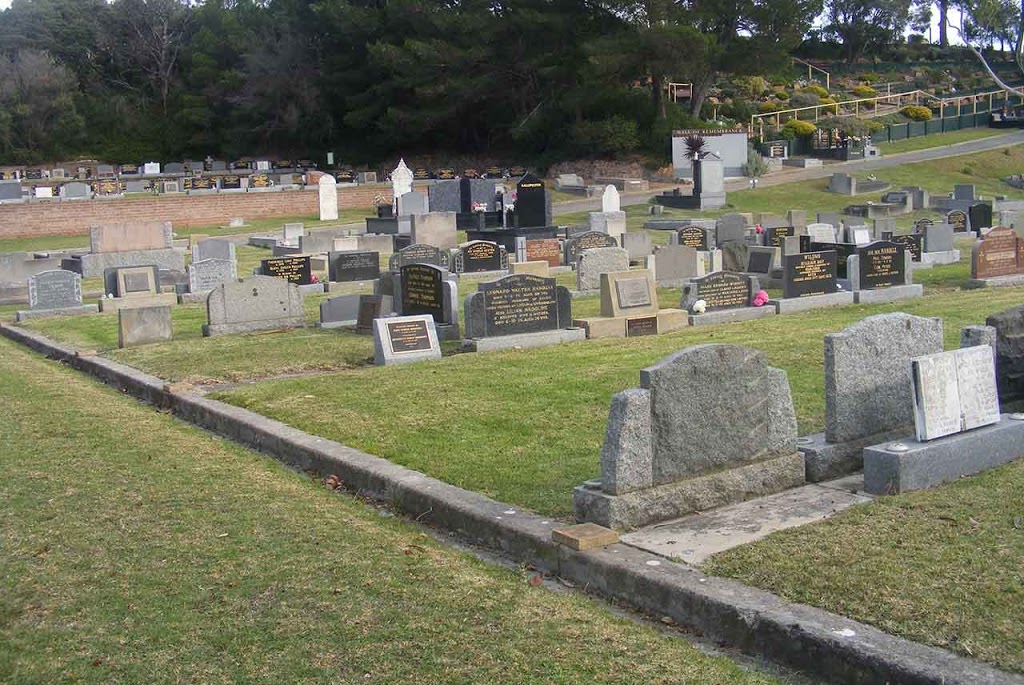 Rye Cemetery and Memorial Gardens | 22-30 Lyons St, Rye VIC 3941, Australia | Phone: (03) 5985 1343