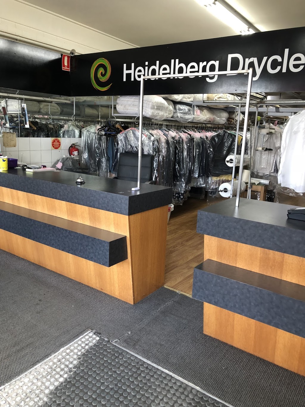 Heidelberg Dry Cleaners | laundry | 96 Lower Plenty Rd, Rosanna VIC 3084, Australia | 0394571604 OR +61 3 9457 1604