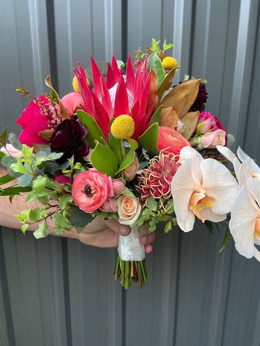Lavender Lane Floral Creations | 14 Knight Cl, Ourimbah NSW 2258, Australia | Phone: 0402 414 494