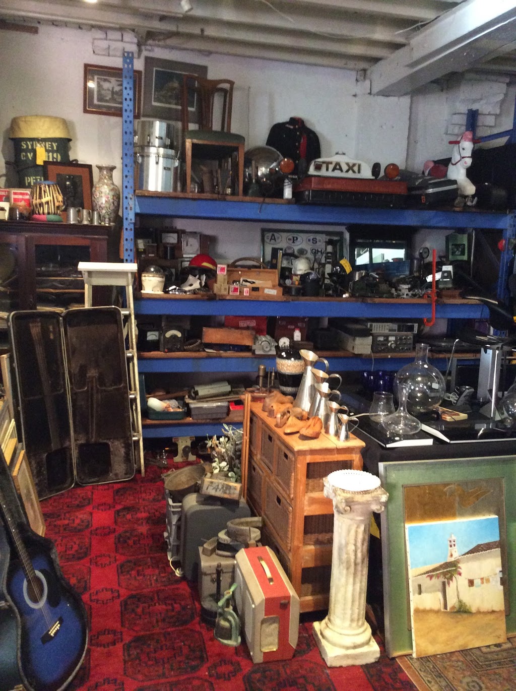 Black Antiques | home goods store | 186 Bathurst Rd, Katoomba NSW 2780, Australia | 0247824619 OR +61 2 4782 4619