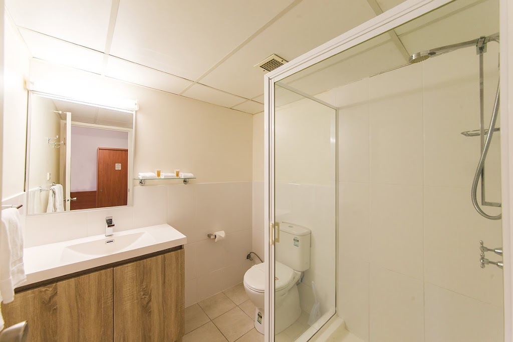 Hampton Villa Motel | 29 Alma St, Rockhampton City QLD 4700, Australia | Phone: (07) 4927 7433