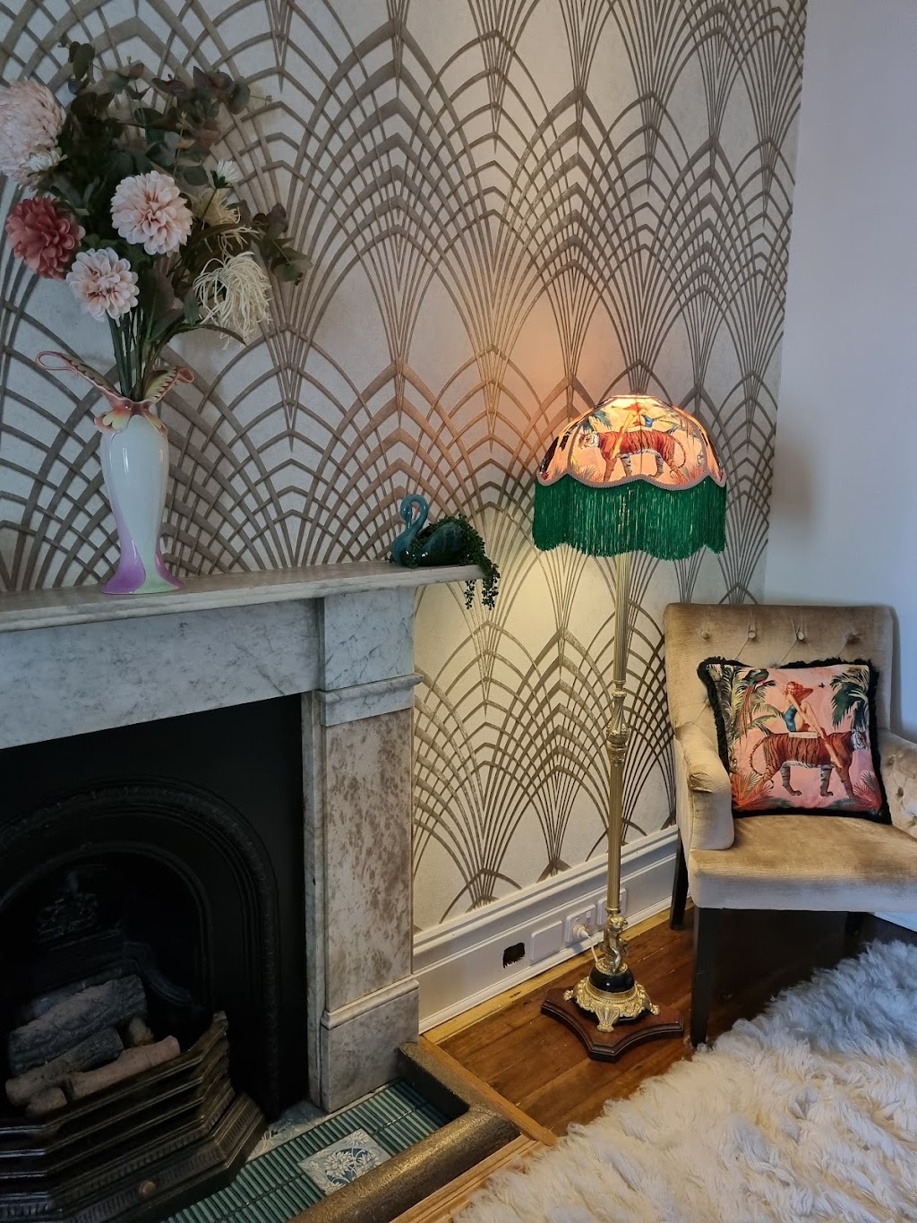 Queen K, Lampshades, Cushions & Wallpaper | 31 Harrow Rd, Bexley NSW 2207, Australia | Phone: 0416 638 558