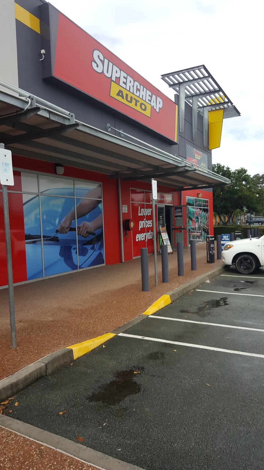 Supercheap Auto Victoria Point | electronics store | 349-369 Colburn Ave, Victoria Point QLD 4165, Australia | 0732079262 OR +61 7 3207 9262