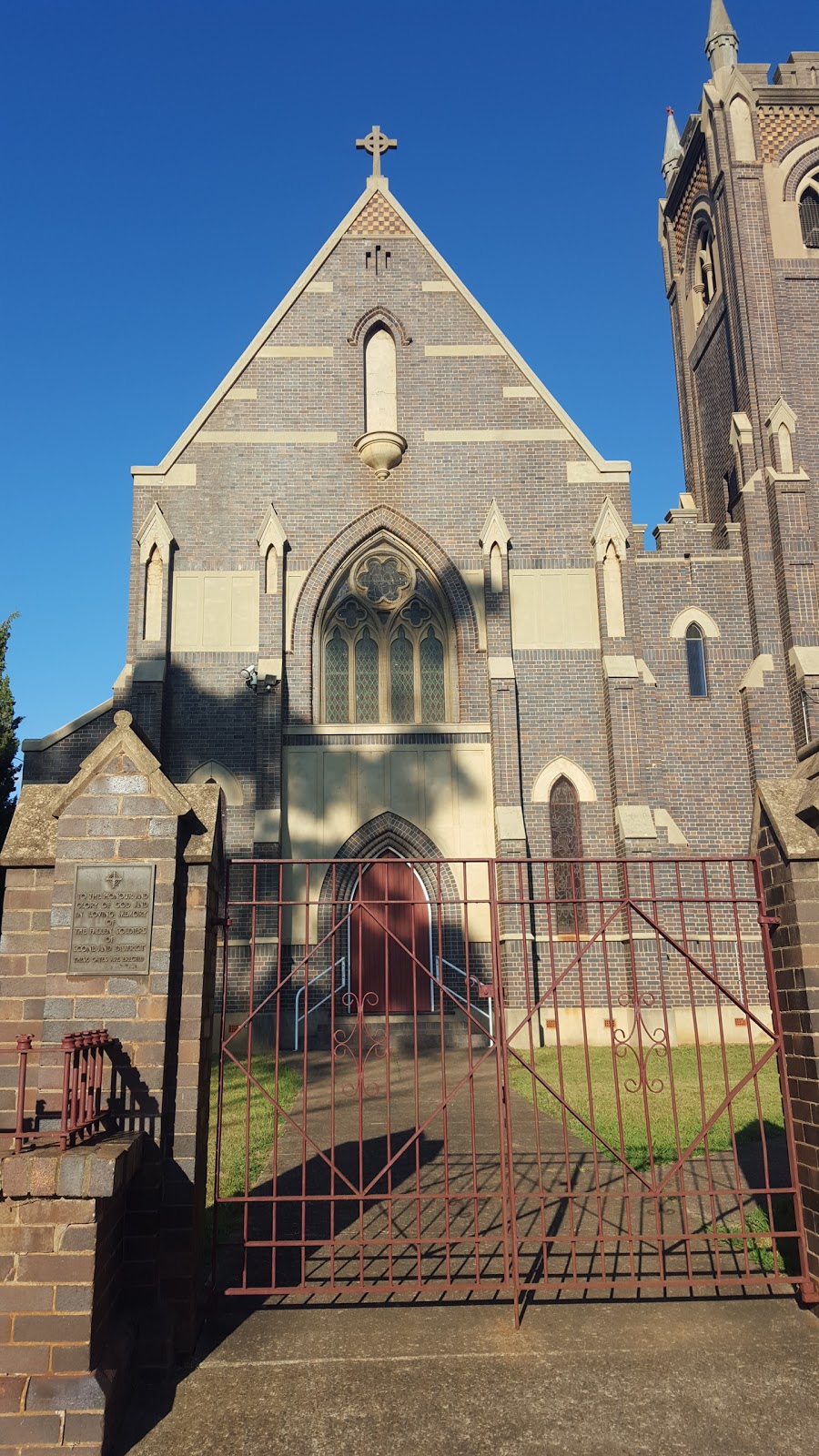 Scone Catholic Church | church | 10 Short St, Scone NSW 2337, Australia | 0265451550 OR +61 2 6545 1550