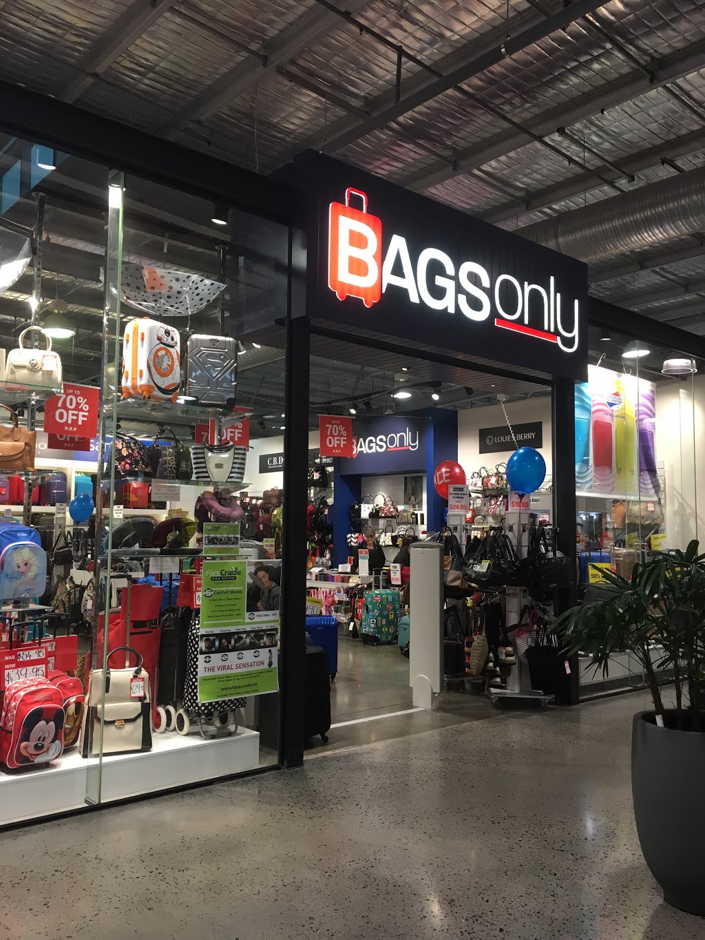 Bags Only | shopping mall | 100 Bulla Rd, Essendon Fields VIC 3041, Australia | 0399377212 OR +61 3 9937 7212