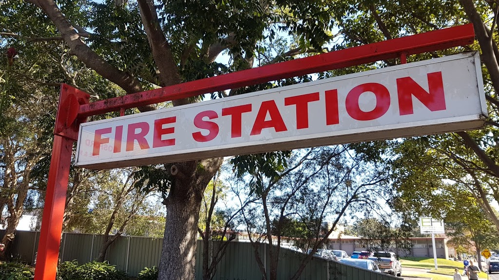 Fire and Rescue NSW Gosford Fire Station | fire station | 12 Brougham St, East Gosford NSW 2250, Australia | 0243251888 OR +61 2 4325 1888
