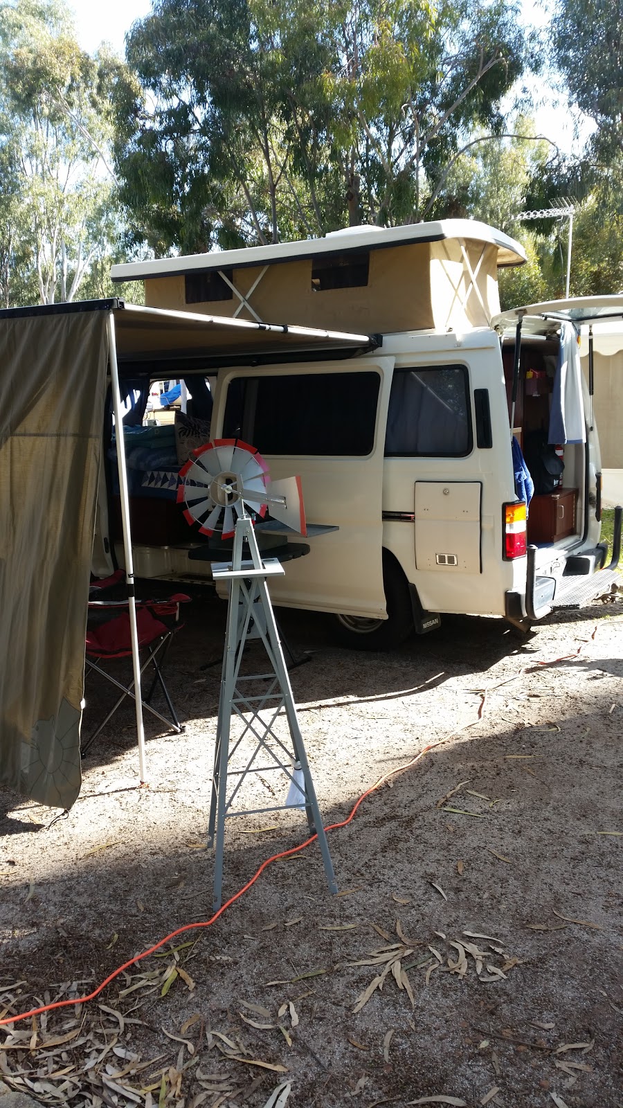 York Travellers Rest Caravan Park | campground | 2 Eighth Rd, York WA 6302, Australia | 0419043885 OR +61 419 043 885