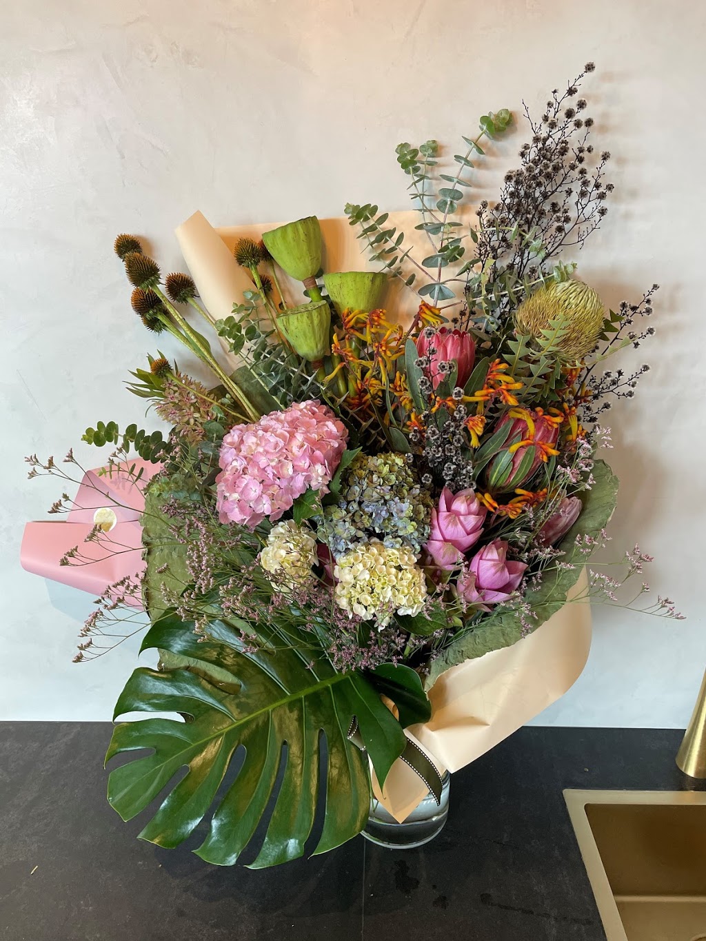 bowers and flowers | Shop 2.02 Emerald Hills Shopping Village, Leppington NSW 2179, Australia | Phone: 0449 206 386
