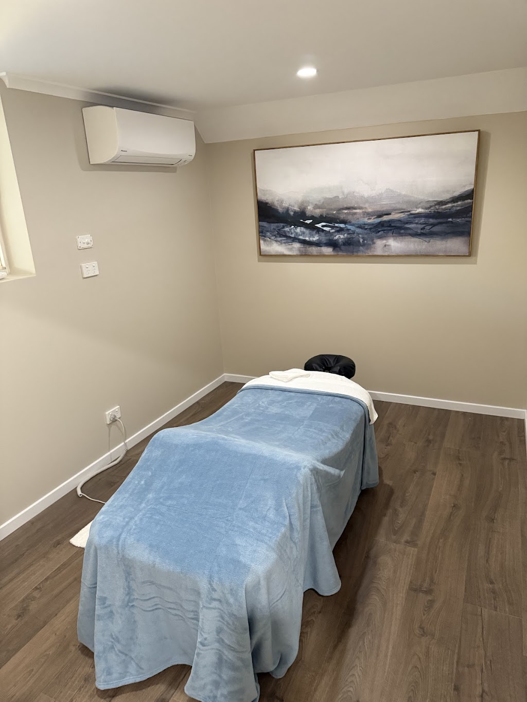 Massage by Brooklyn | 5 Hill St, Picton NSW 2571, Australia | Phone: 0409 498 843