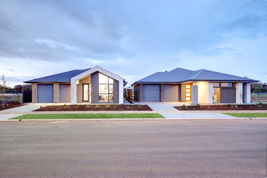 Rivergum Homes Miravale Display Village | general contractor | John Circuit, Angle Vale SA 5117, Australia | 1800675706 OR +61 1800 675 706