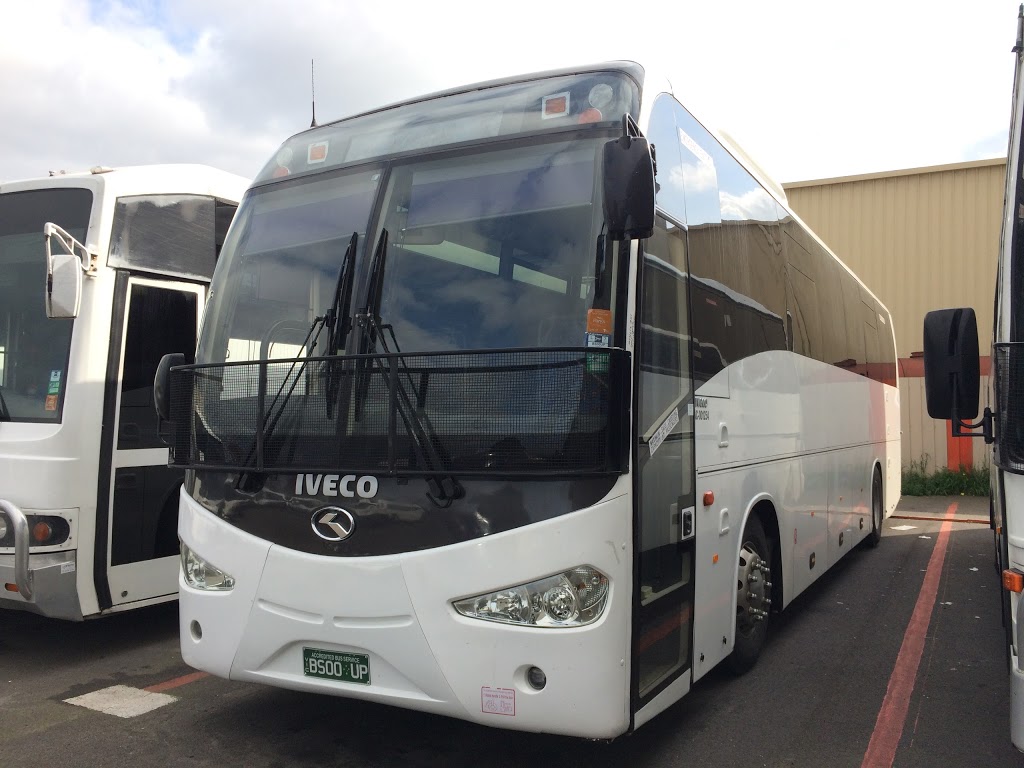 Jinling Coach Tours | travel agency | 17/19 Thornycroft St, Campbellfield VIC 3061, Australia | 0393088888 OR +61 3 9308 8888