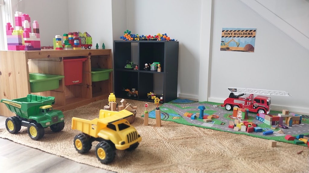 Little cookies family day care | 27 Cryptandra St, Denham Court NSW 2565, Australia | Phone: 0410 807 515